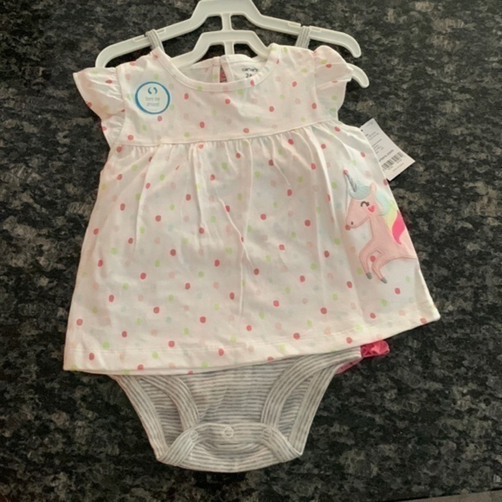 Carter’s new with tags 3 piece set. Size 24 months